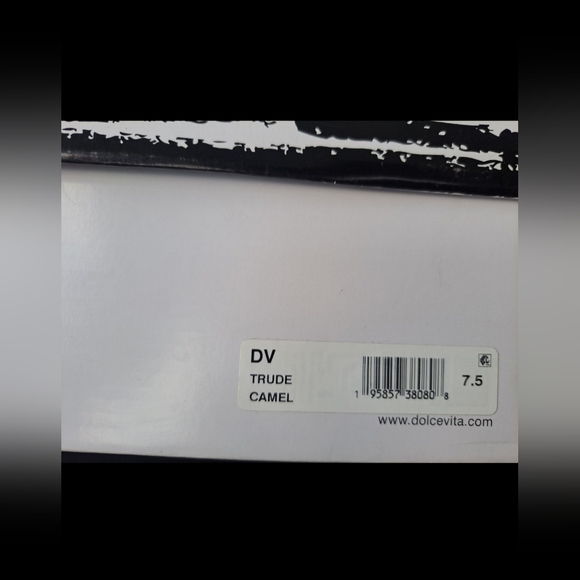 Over the knee boots by Dolce Vita. New. Size 7.5 - Picture 5 of 5